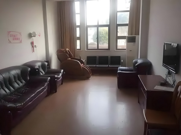 怎样在深圳落户_杨幂在首映礼上的一个举动，让赵丽颖再成为焦点 不少不满日本企业地表示